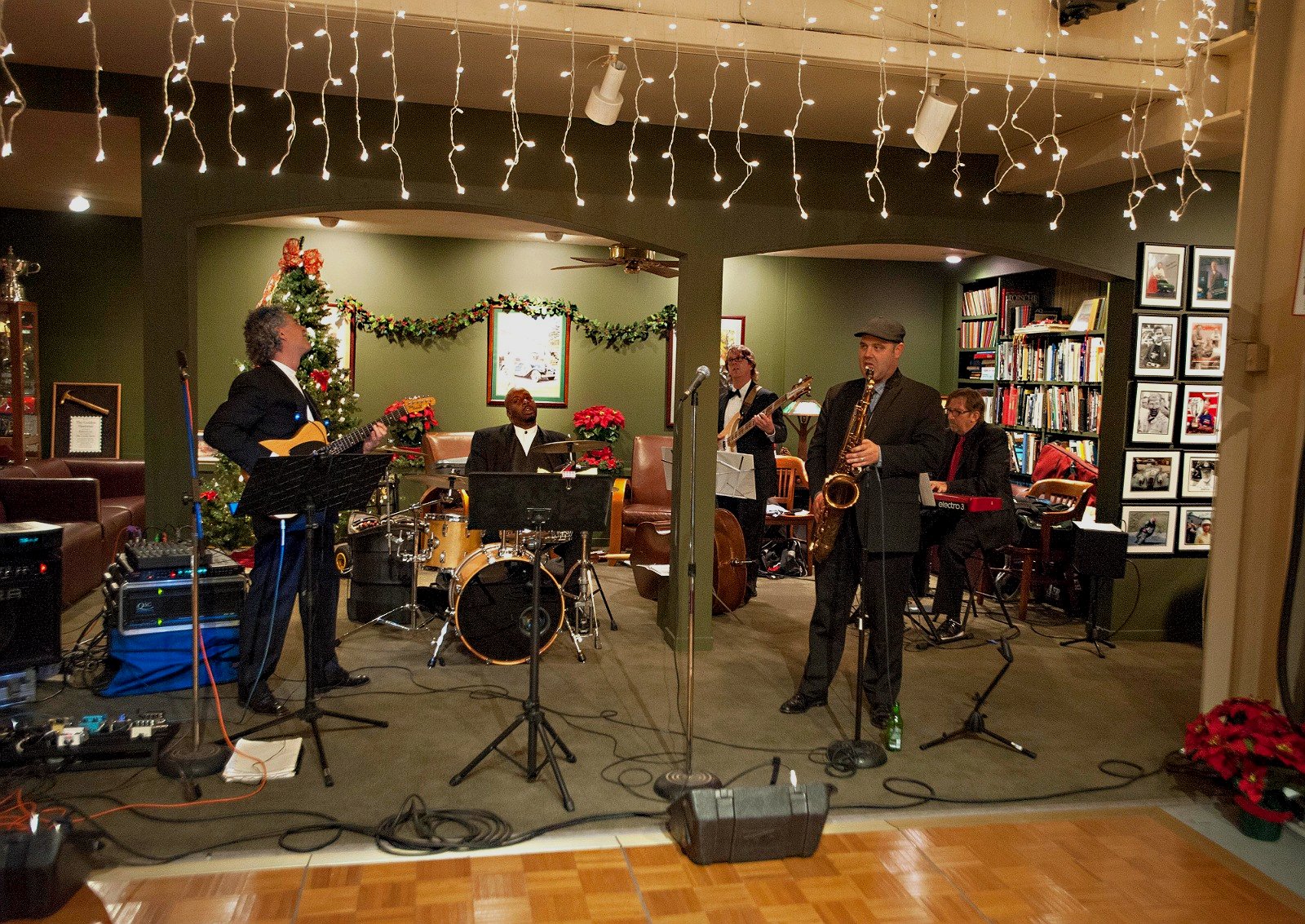 A jazz band playing in the lounge with a parquet dance floor